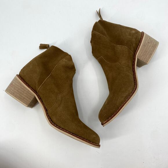 Crevo Size 8.5 Tan Suede Western Style Boots - Picture 4 of 8